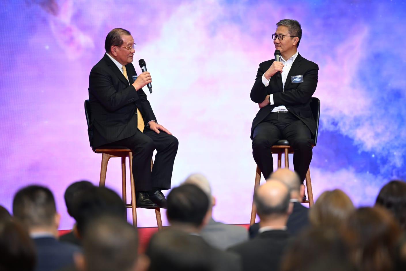 警務處處長蕭澤頤今日出席新界北總區舉辦「新界北防罪聯盟嘉許禮」。(陳奕釗攝)