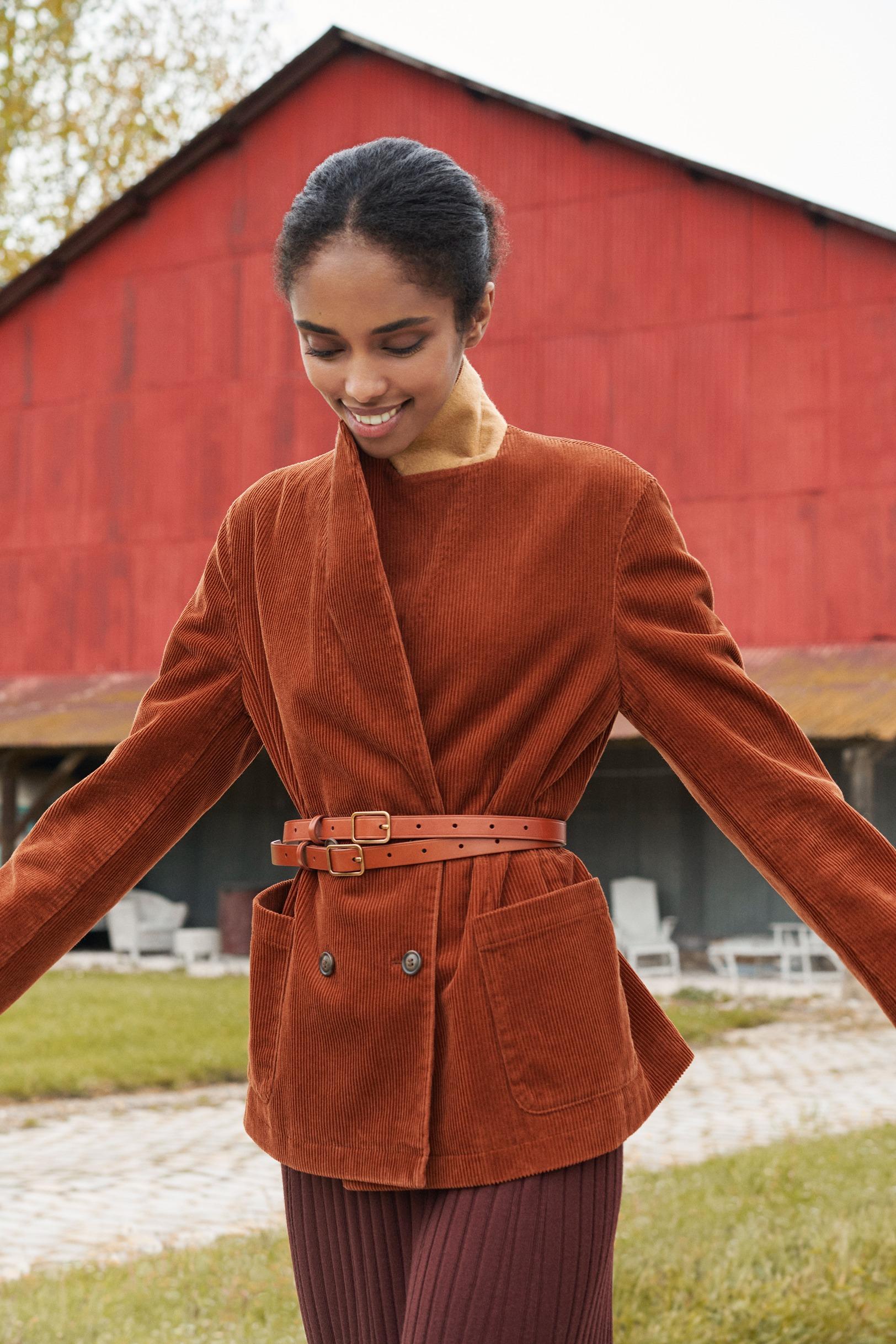 燈芯絨雙排釦外套 $599