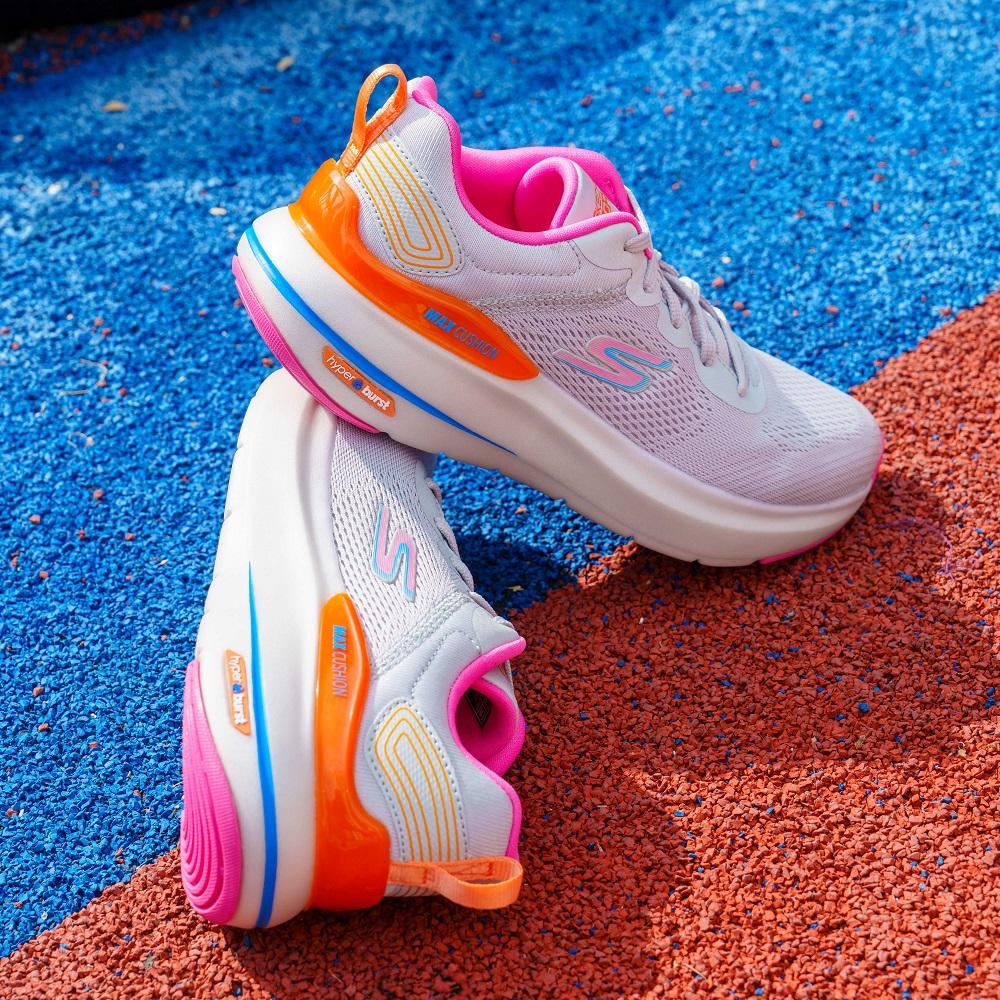 運動跑鞋│女裝 (129291/GYMT) 零售價:$1,099