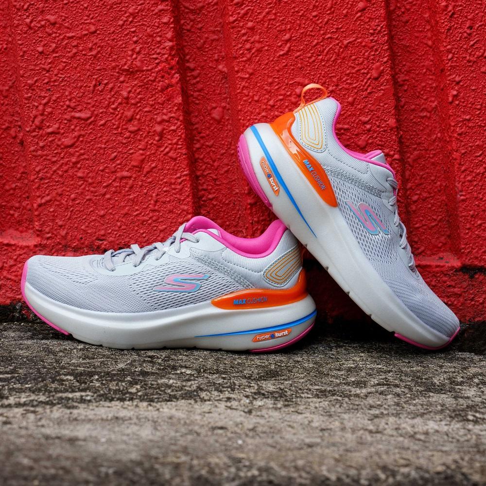 運動跑鞋│女裝 (129291/GYMT) 零售價:$1,099