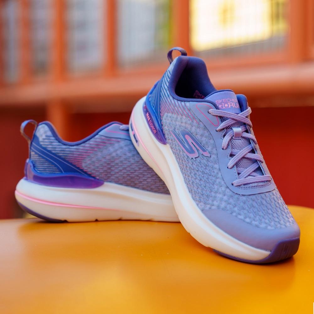 運動跑鞋│女裝 (129293/LAV) 零售價:$1,099