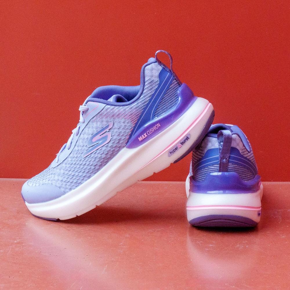 運動跑鞋│女裝 (129293/LAV) 零售價:$1,099