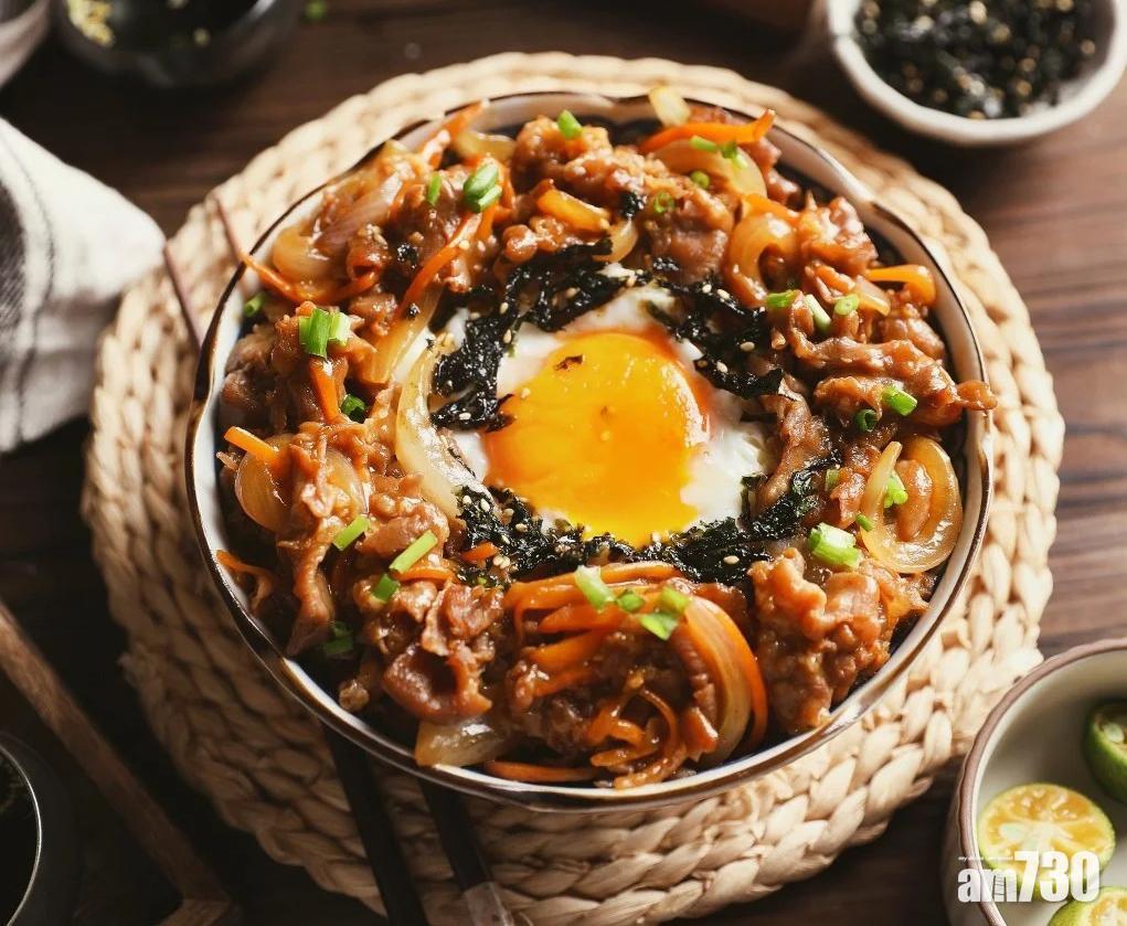 吉野家食譜|和風牛肉丼飯,喜歡的話更可以在牛肉飯中加入溫泉蛋。