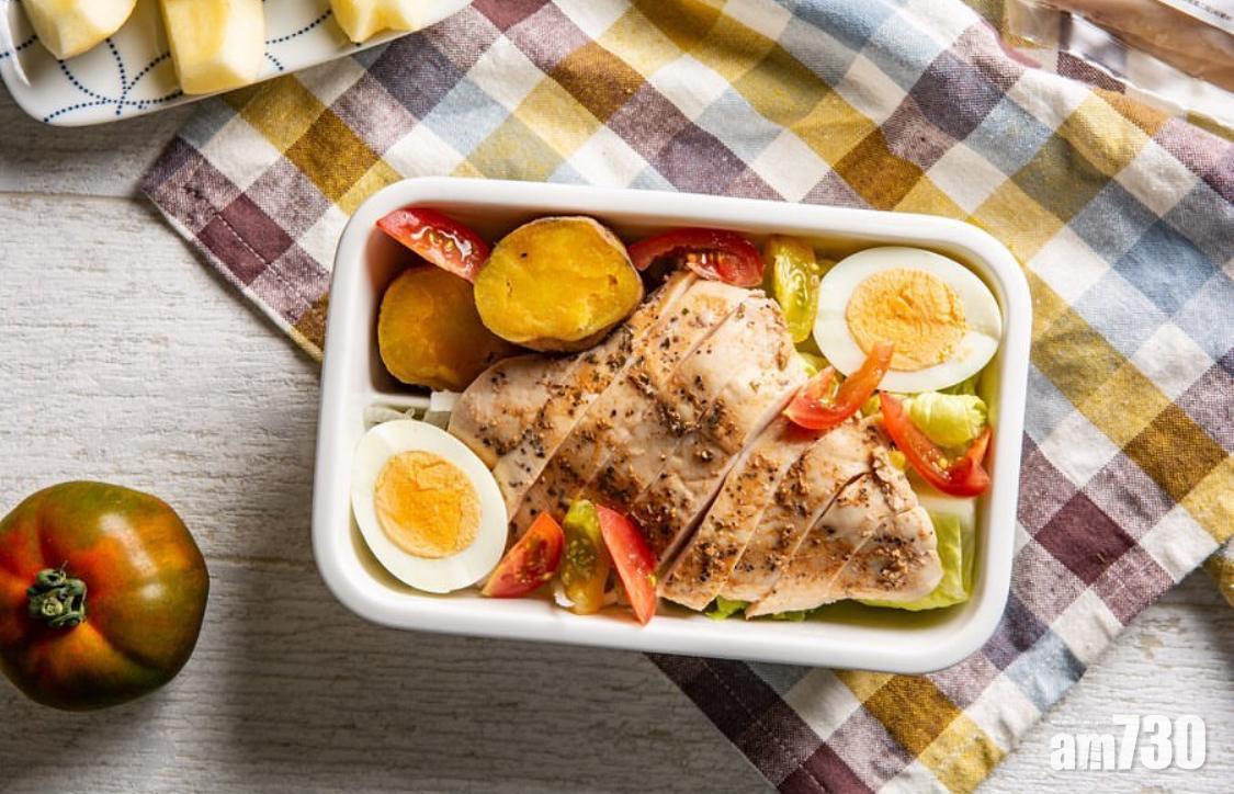 雞胸肉食譜|用來帶飯也是不錯的選擇。