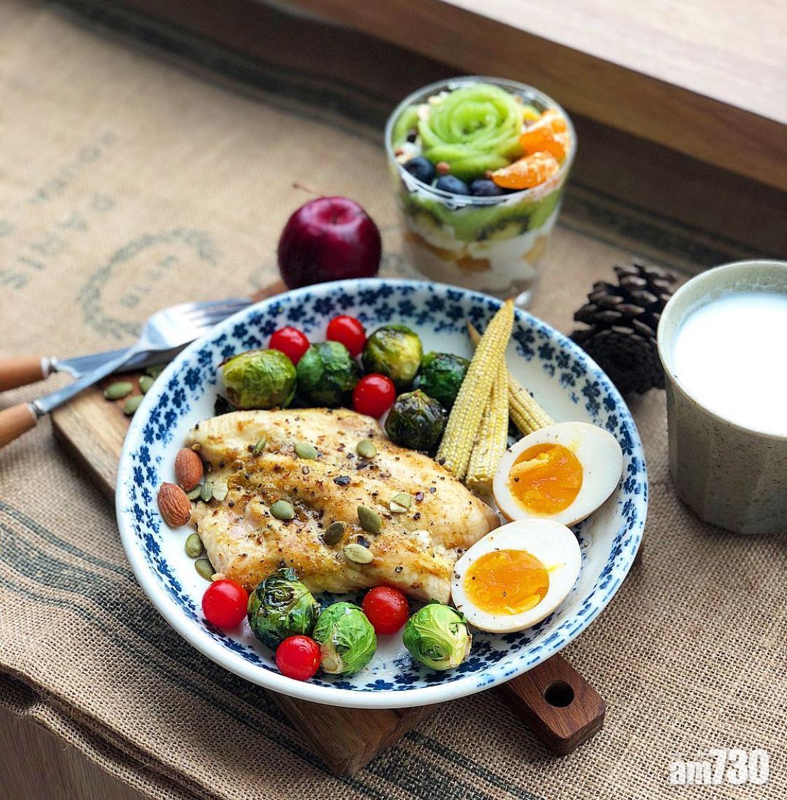 雞胸肉食譜|醃製後在煮食時不用再調味。