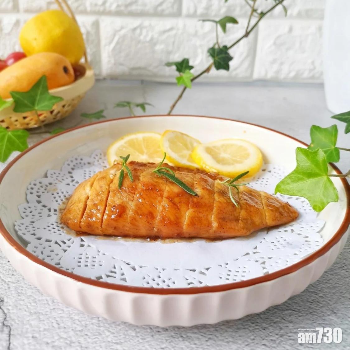 雞胸肉食譜|充滿淡淡咖哩香。