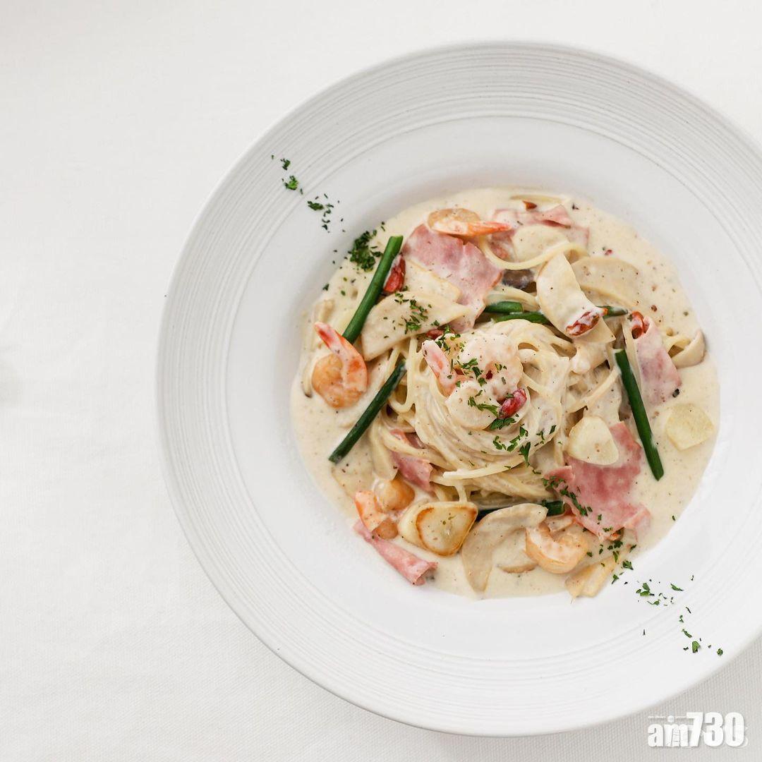 意粉醬食譜—自製白醬可以控制份量及調味。(instagram@ cafe_moriah)