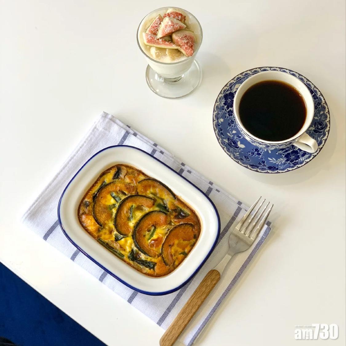 南瓜食譜|菠菜南瓜焗蛋想擺盤漂亮的話可以用南瓜鋪面。