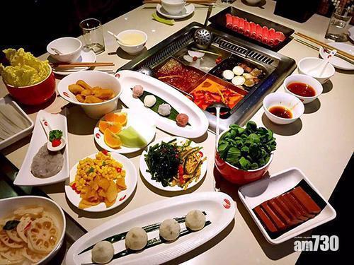 海底撈回應指在疫情前已推出洗頭髮服務。