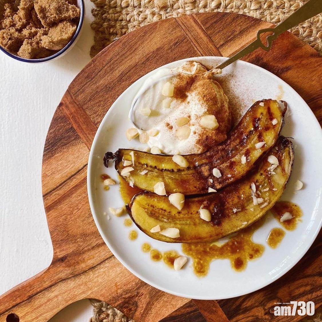 氣炸鍋食譜|焦糖香蕉配上雪糕食用亦屬不錯的選擇。