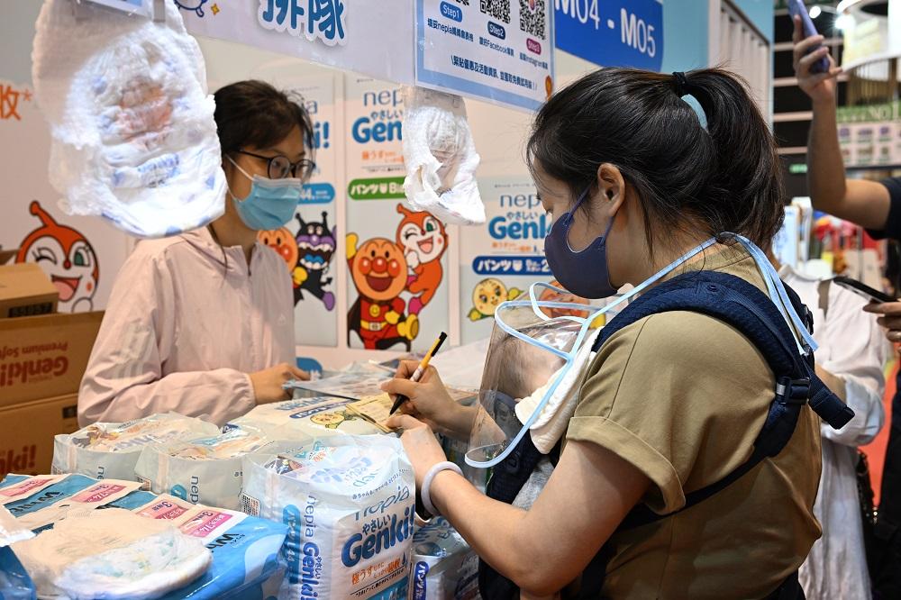 荷花BB展2023優惠│日本人氣尿片品牌nepia繼續重錘出擊,今年BB展送出的禮物及優惠比以往更豐富,家長切勿錯過。