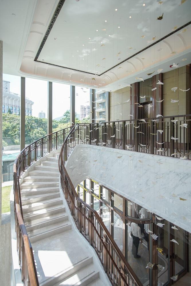 何文田傲玟會所 室內泥地網球場極罕見 每呎管理費要幾多?|多圖