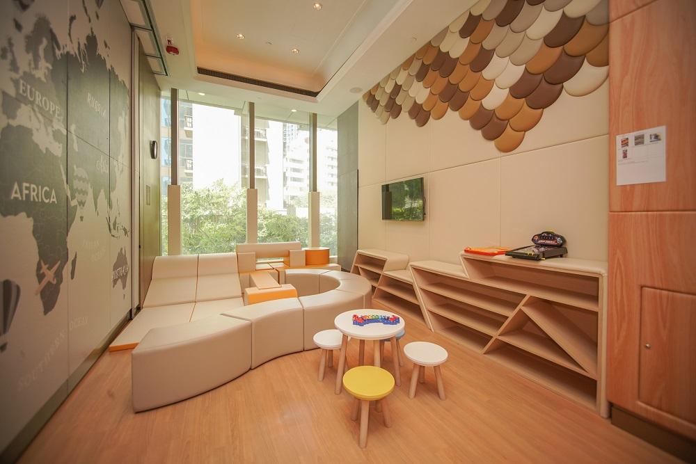 何文田傲玟會所 室內泥地網球場極罕見 每呎管理費要幾多?|多圖