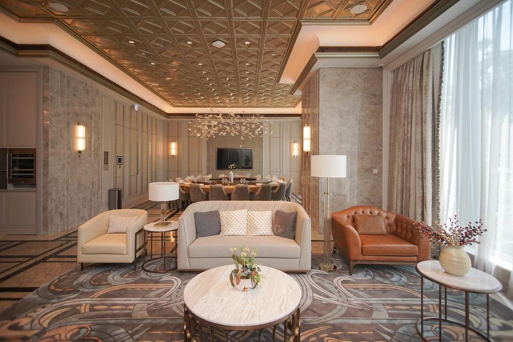 何文田傲玟會所 室內泥地網球場極罕見 每呎管理費要幾多?|多圖