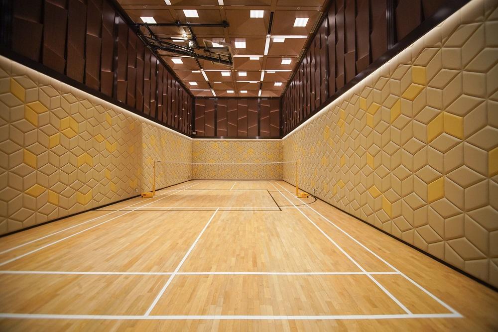 何文田傲玟會所 室內泥地網球場極罕見 每呎管理費要幾多?|多圖