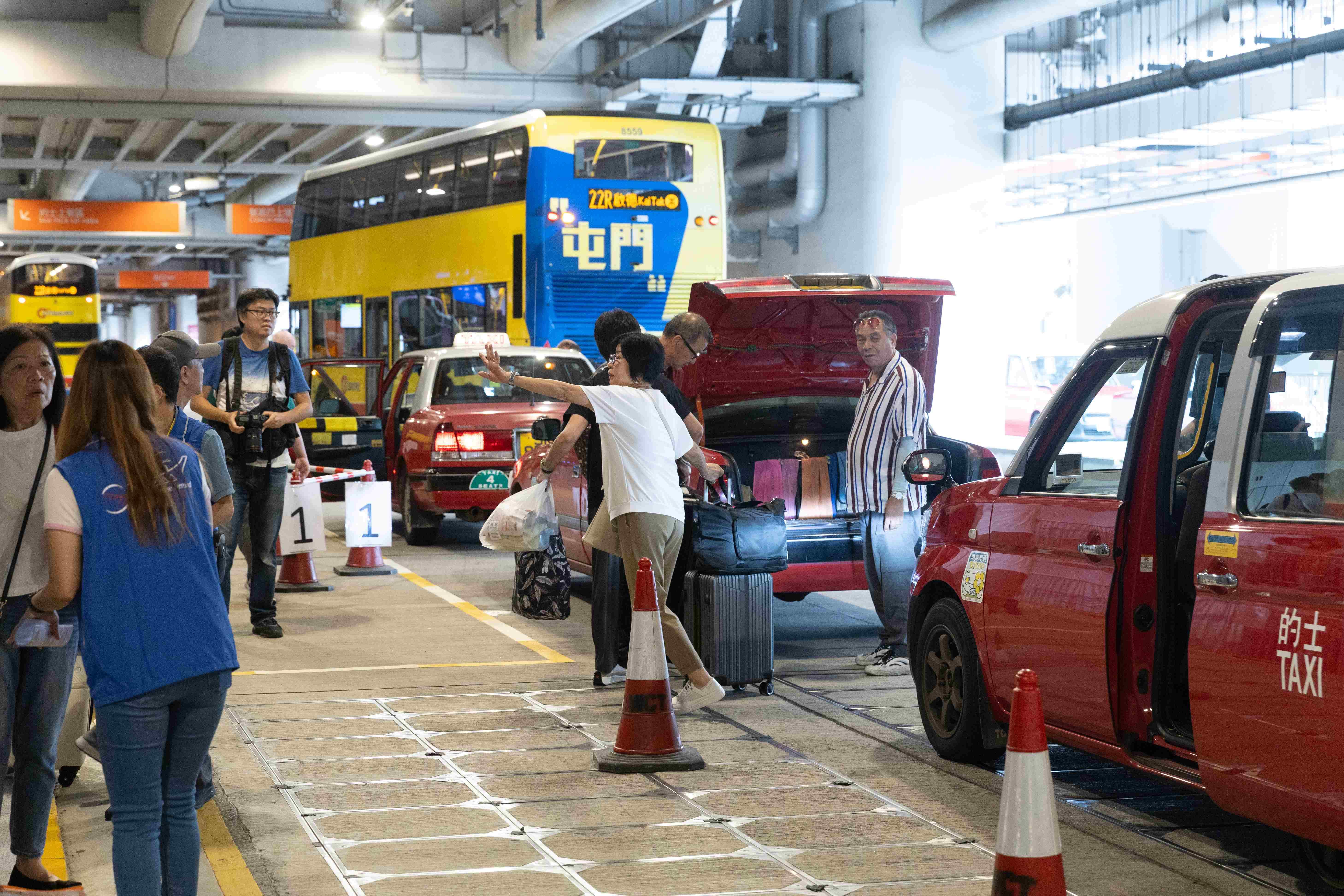 啟德 啟德郵輪碼頭交通改善措施及旅客到港情況