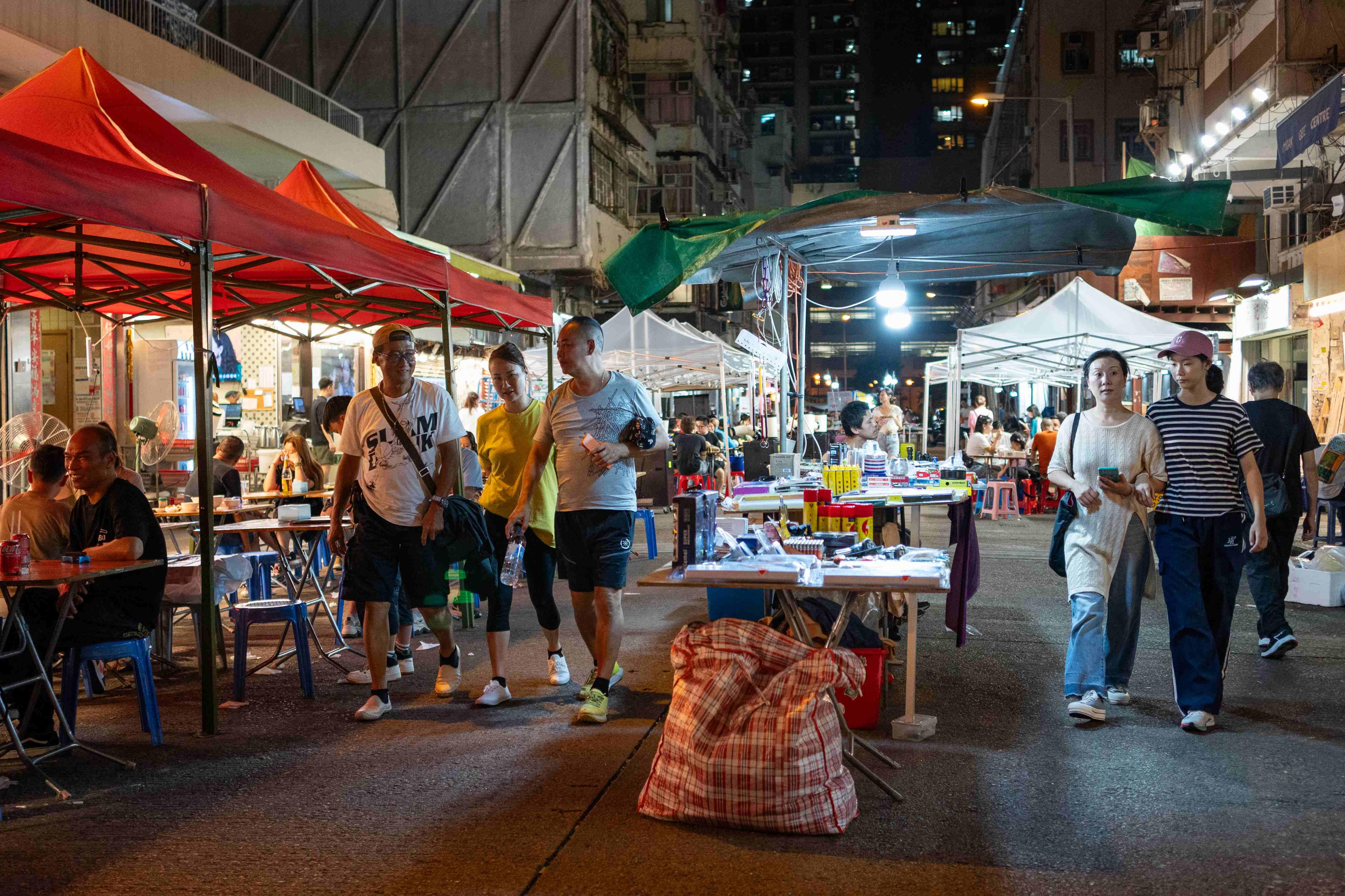 廟街 搞活夜經濟