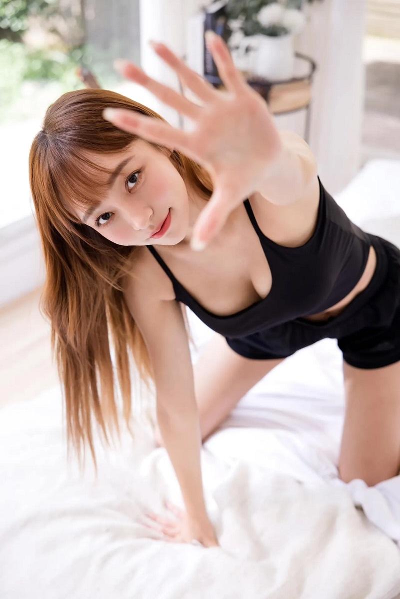 因為粉絲聯想到性感照是男友幫林襄拍攝。