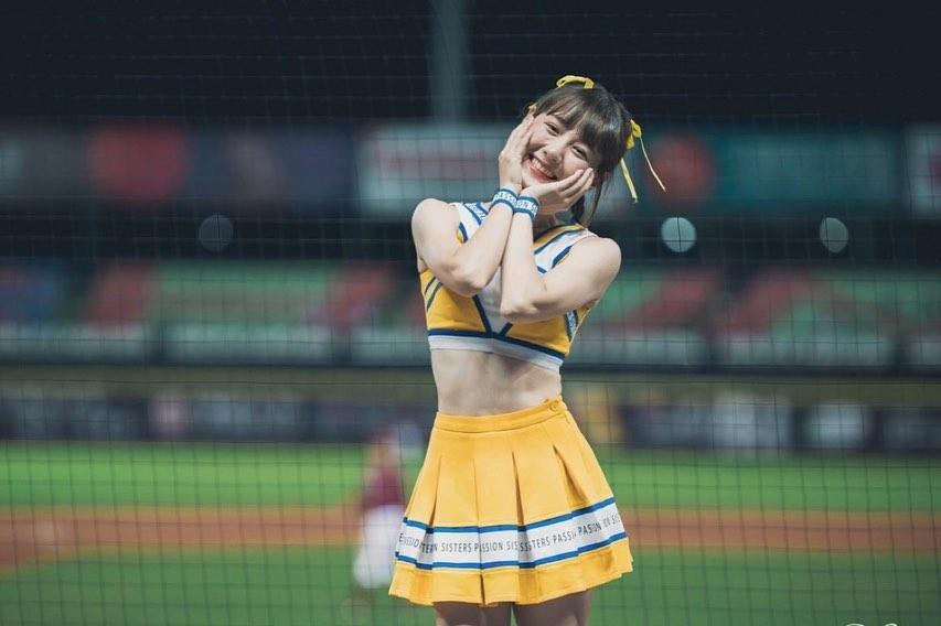 啦啦隊女神畇二透露曾在租屋處遇到咸濕鬼「性騷擾」。