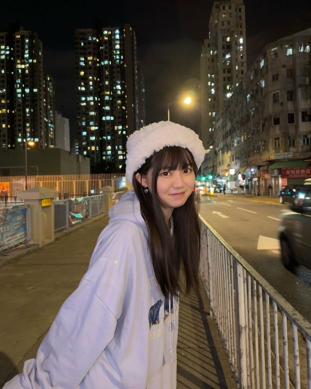 「港版周子瑜」區明妙IG靚相。(區明妙IG)