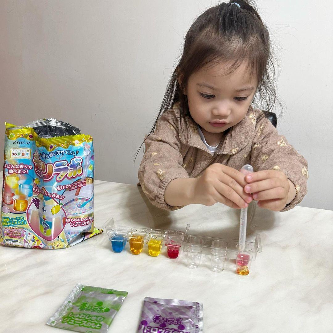 玩得又食得│知育菓子不但外型新奇有趣,更將各式生活場景及大型節慶融入其中,讓玩家可以在DIY動手製作糖果的過程中,同時增加智慧。