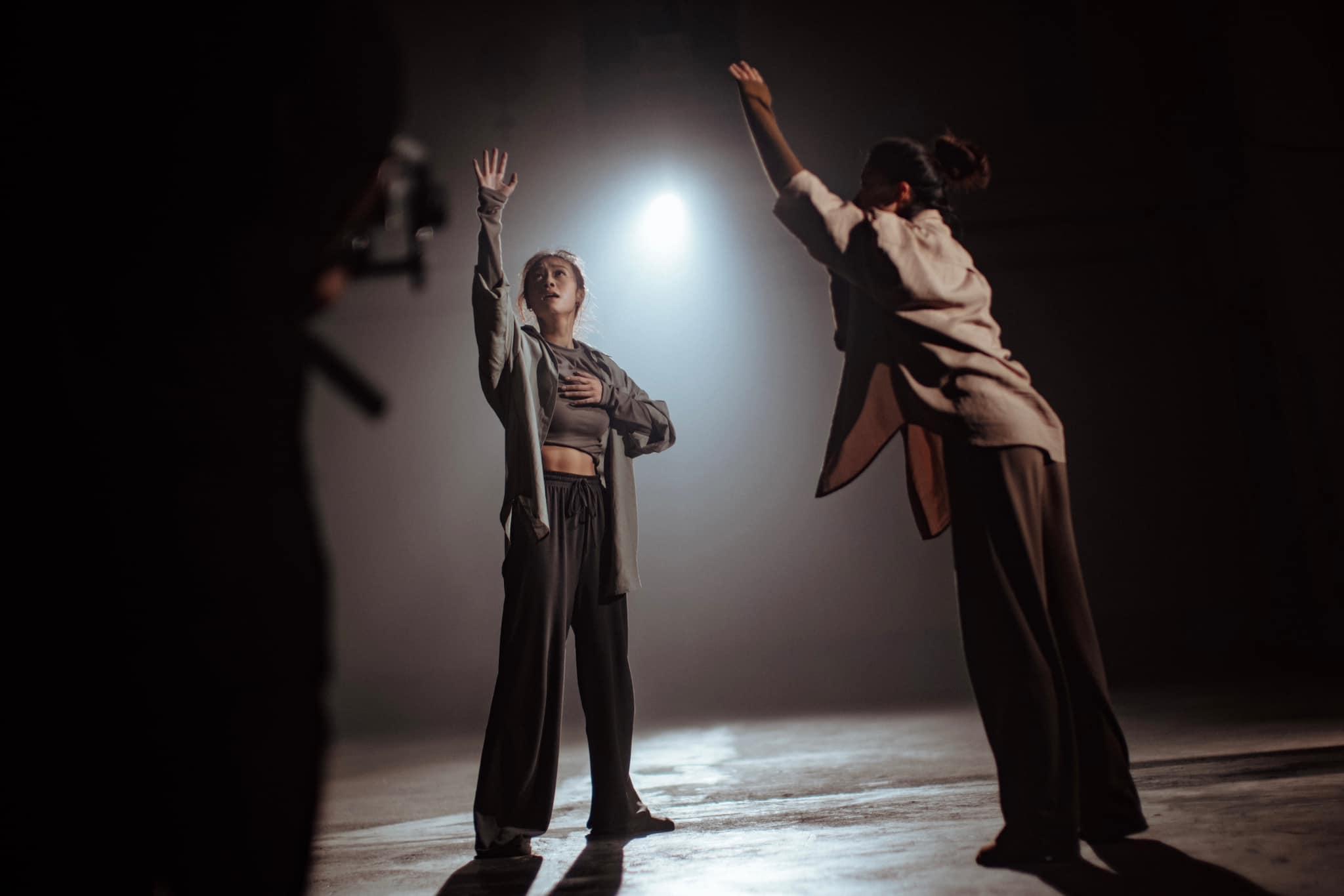 黃心穎今年在社文網站活躍,不時上載工作照。(黃心穎 FB)