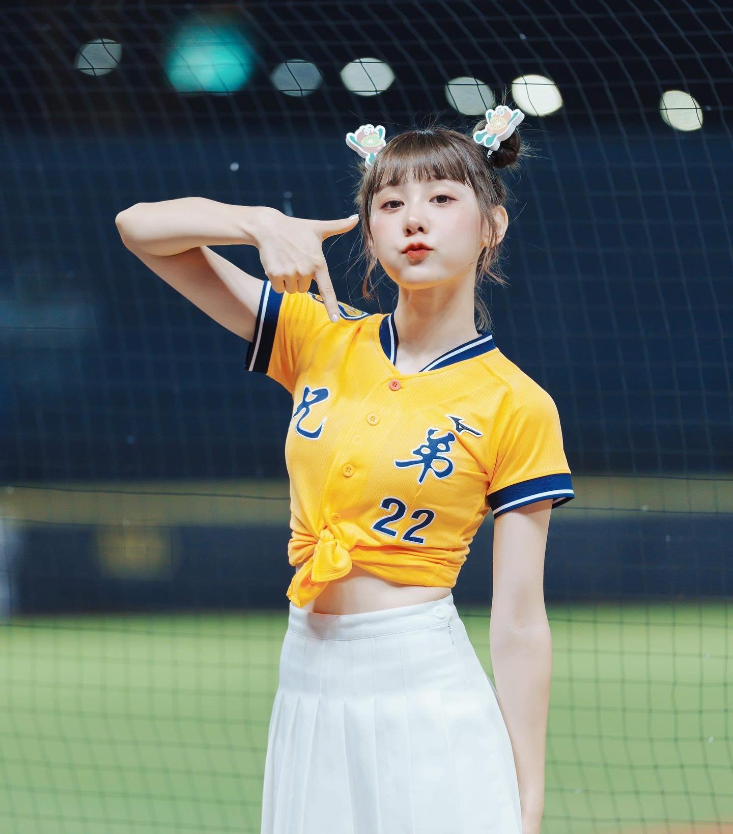 新北中信特攻Passion Sisters啦啦隊女神畇二透露曾在租屋處遇到咸濕鬼「性騷擾」。