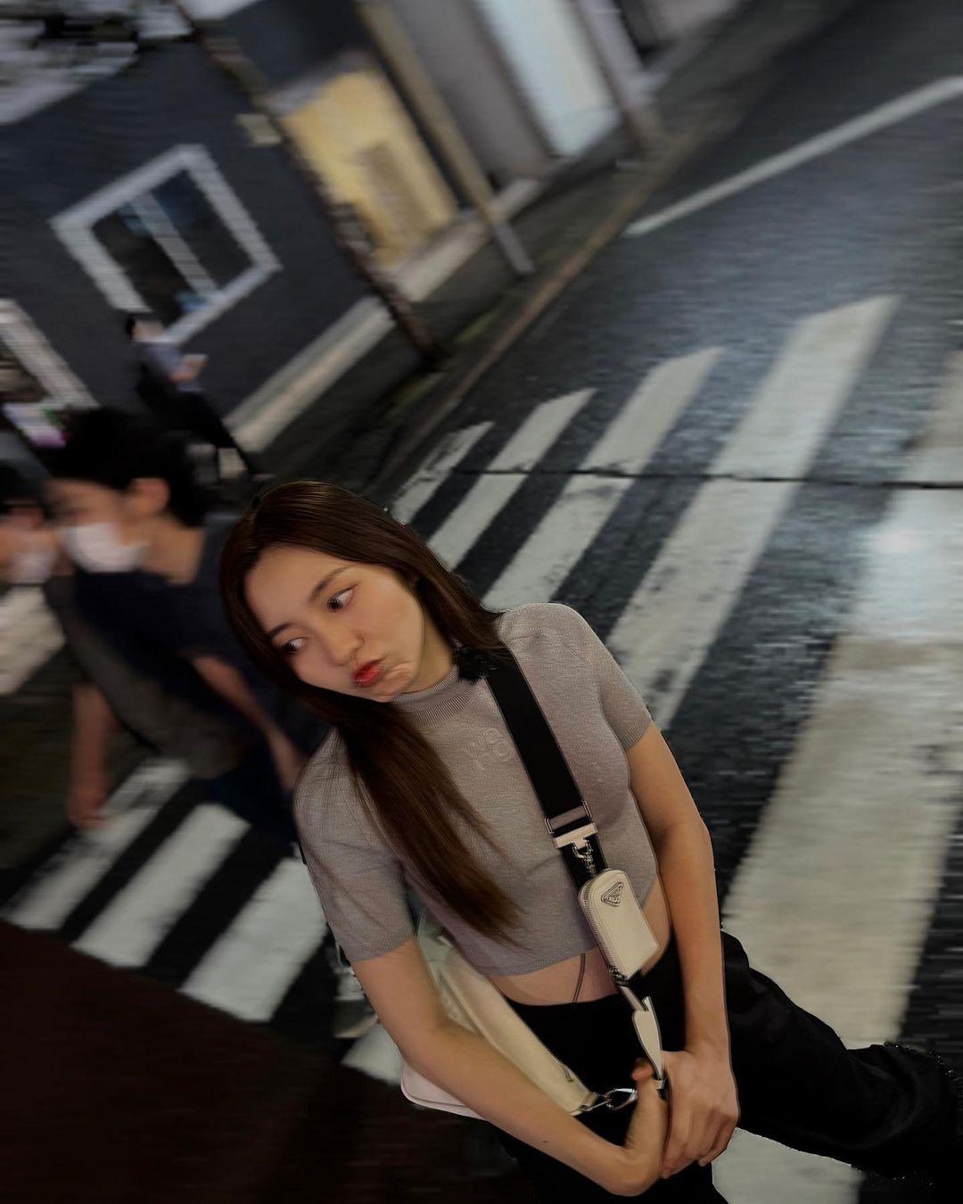 Ivy So@Collar早前赴日本與隊友拍攝。(Ivy So蘇雅琳 IG)