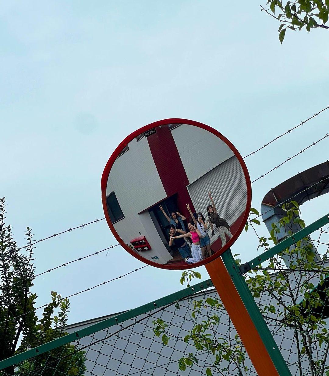 Ivy So@Collar早前赴日本與隊友拍攝。(Ivy So蘇雅琳 IG)