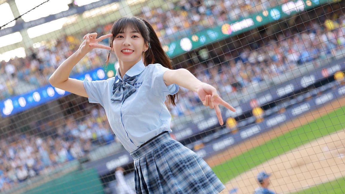 慈妹(彭翊慈)為Fubon Angels啦啦隊成員,街舞出身。(慈妹fb)