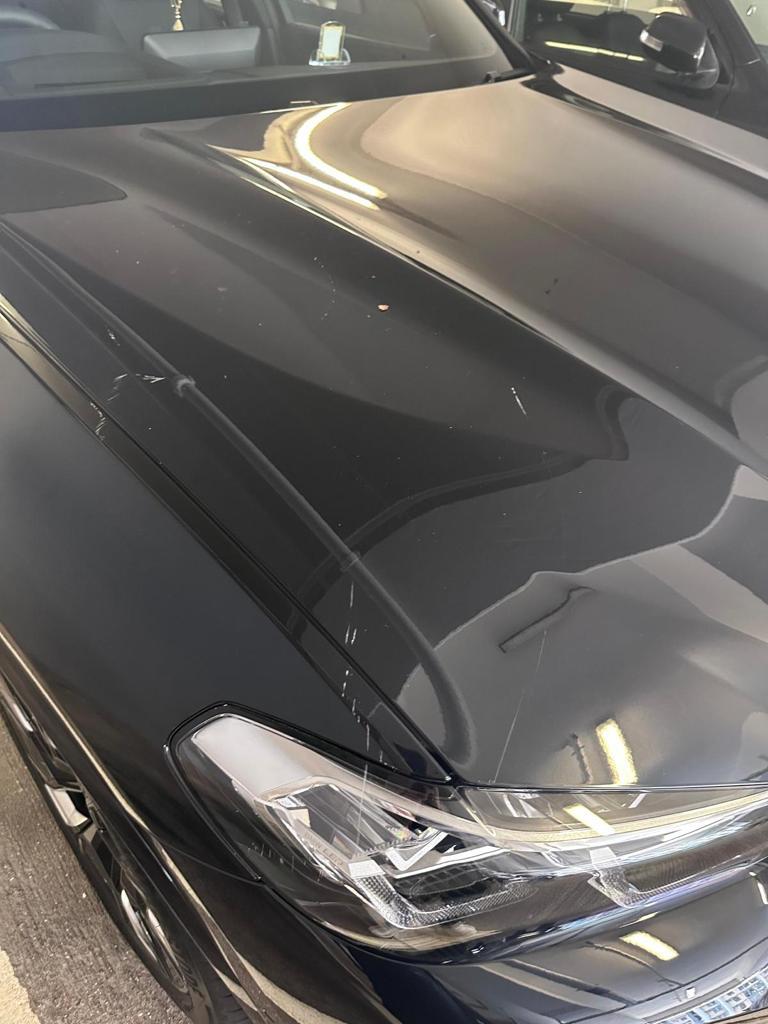 油塘高翔苑停車場3車被刮花 28歲非華裔男涉刑毀被捕