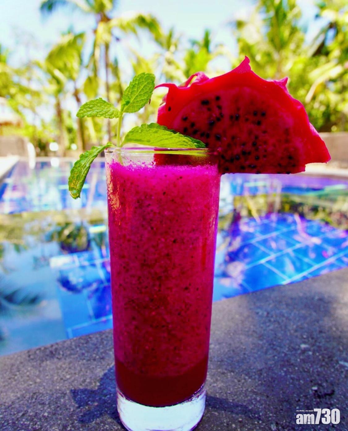 消暑飲品自製|火龍果加上雪梨後營養加倍。(instagram @sarigarden_resto )