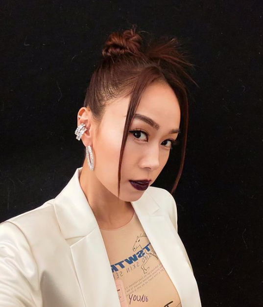 黃心穎今年在社文網站活躍,不時上載工作照。(黃心穎 FB)