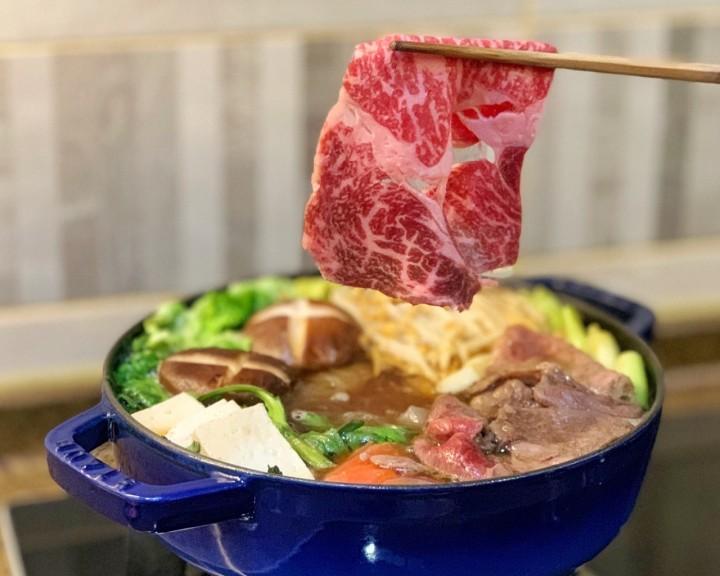 肥牛食譜|日式牛肉壽喜燒湯鍋2-3人份。(網絡圖片)