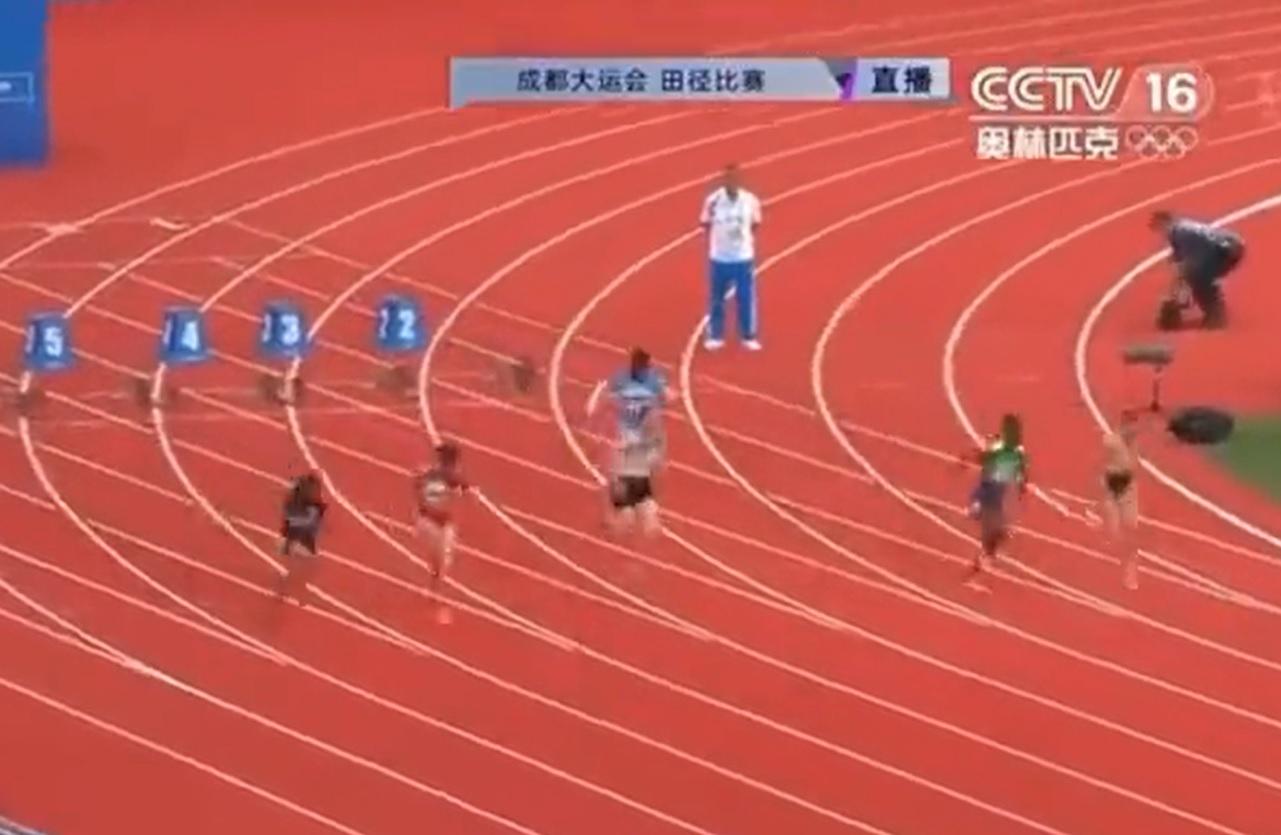 索馬里跑手一起步已大幅落後。(影片截圖)