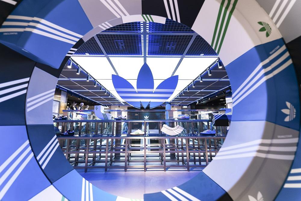 adidas旗艦店重新開幕│出售adidas Originals及Y-3潮流服飾及鞋履