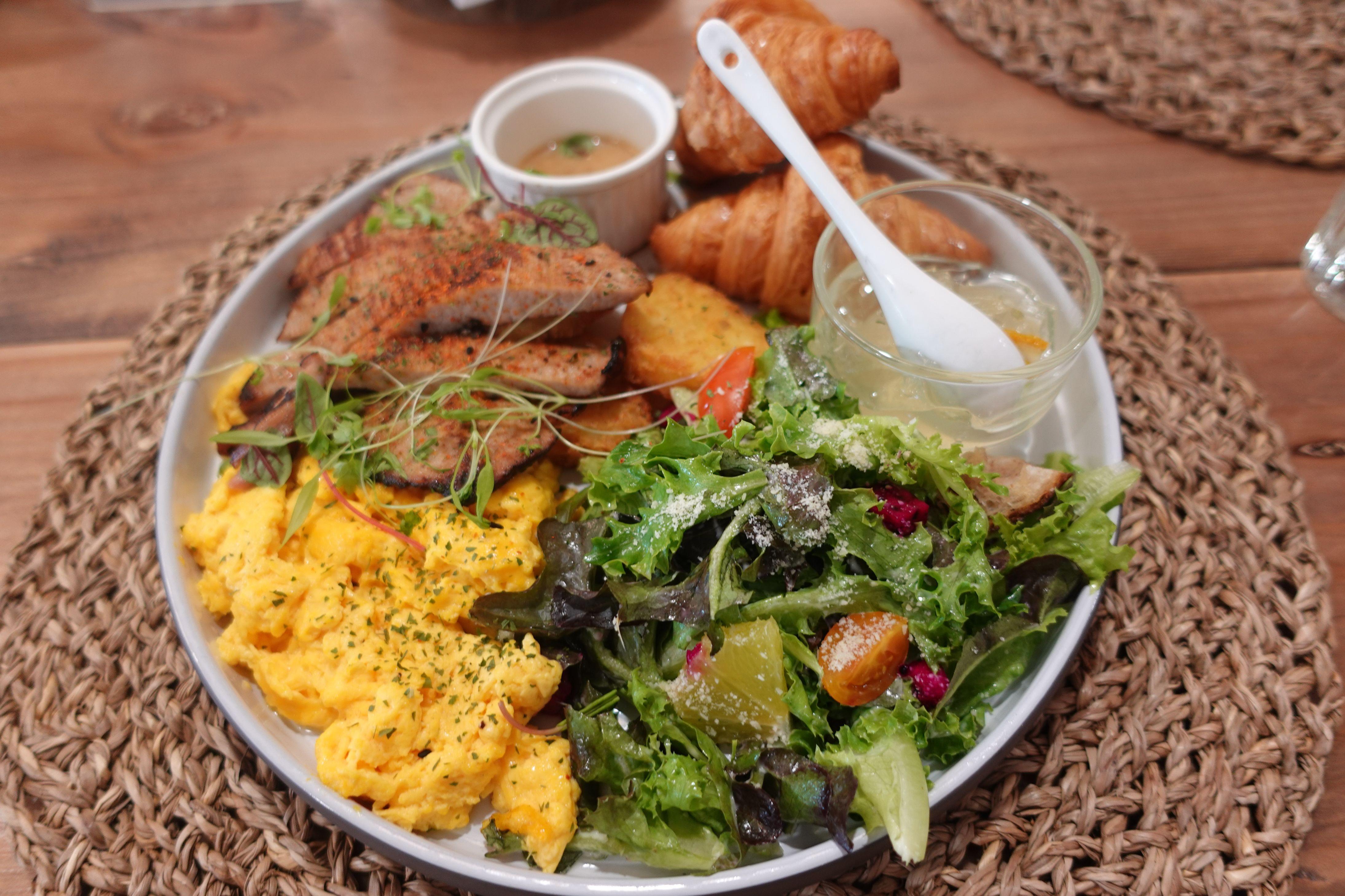 鹽麴霜降豬佐胡麻味噌醬 NT $450