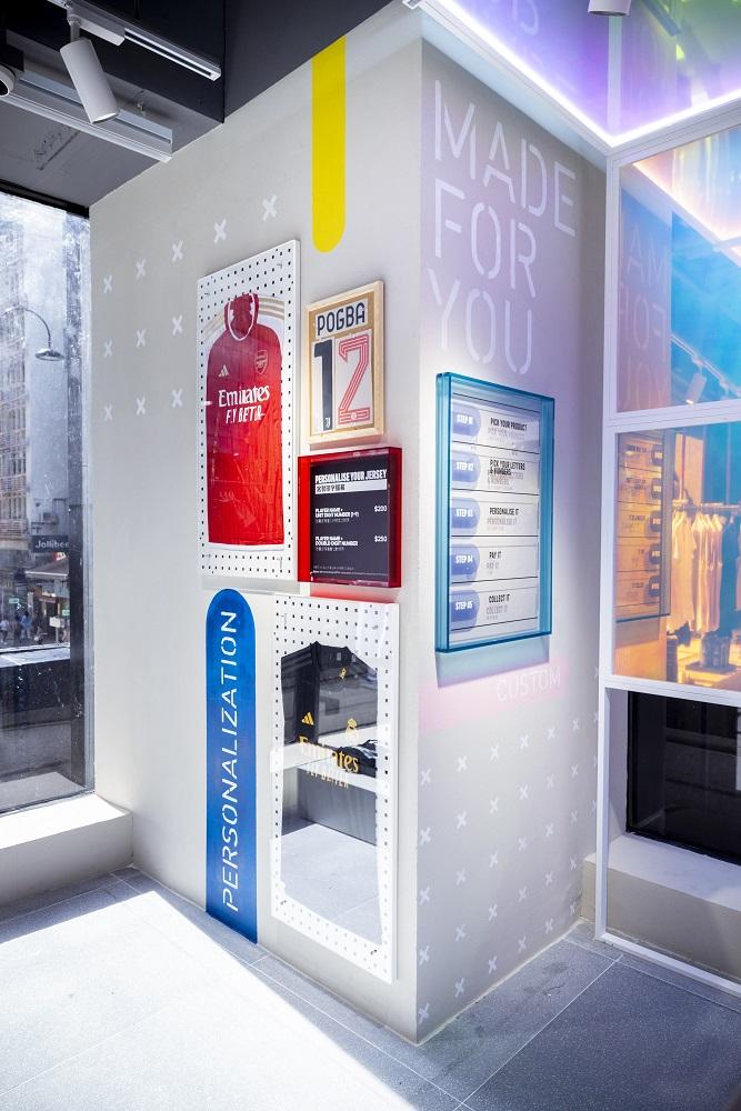 adidas旗艦店重新開幕│以家居柔和色調為主