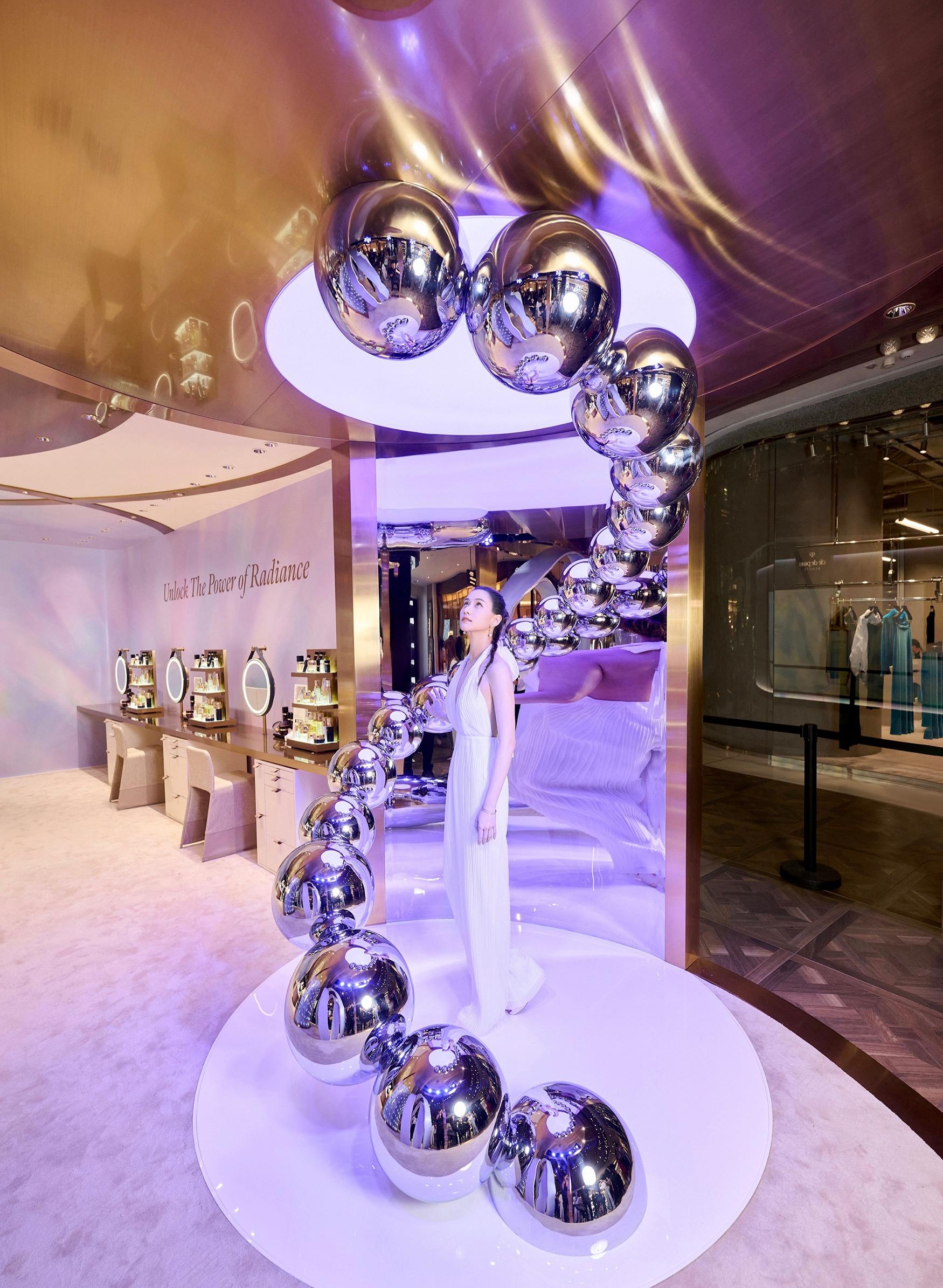 巨型藝術裝置「LE SÉRUM : The Key to Radiance, 2023」