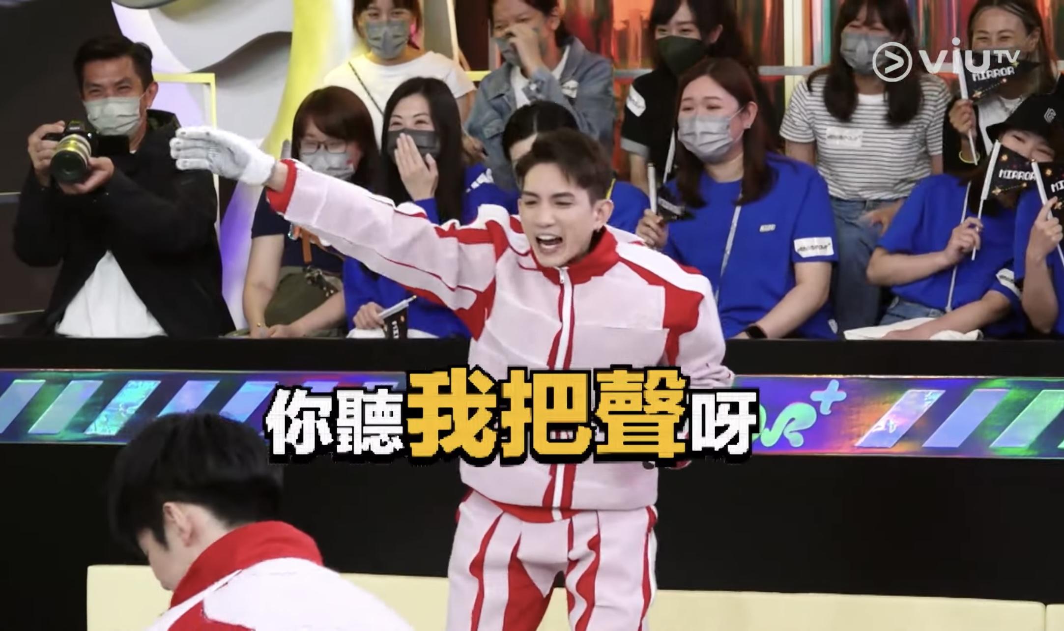 Lokman以聲音為Edan導航。