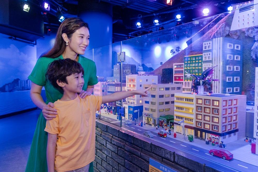 暑假好去處│與勇敢無比的Mateo和Izzie自拍,並共同探索神秘夢境世界。