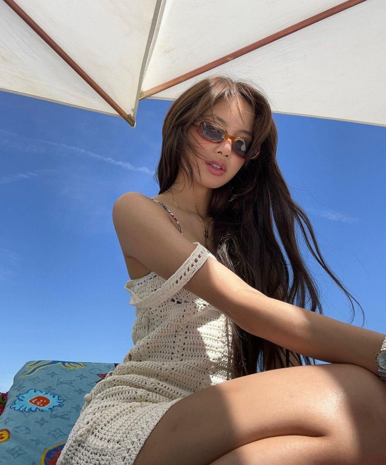 Lisa近日在IG分享的旅遊照片。