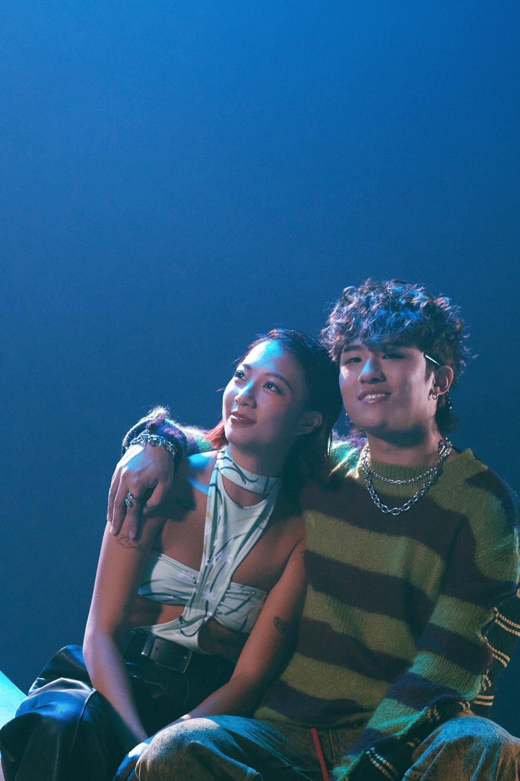 《CALL ME(Late At Night)》著墨在歌詞上舖排,到中段才揭曉ANSONBEAN愛上的女孩子原來已有男朋友。