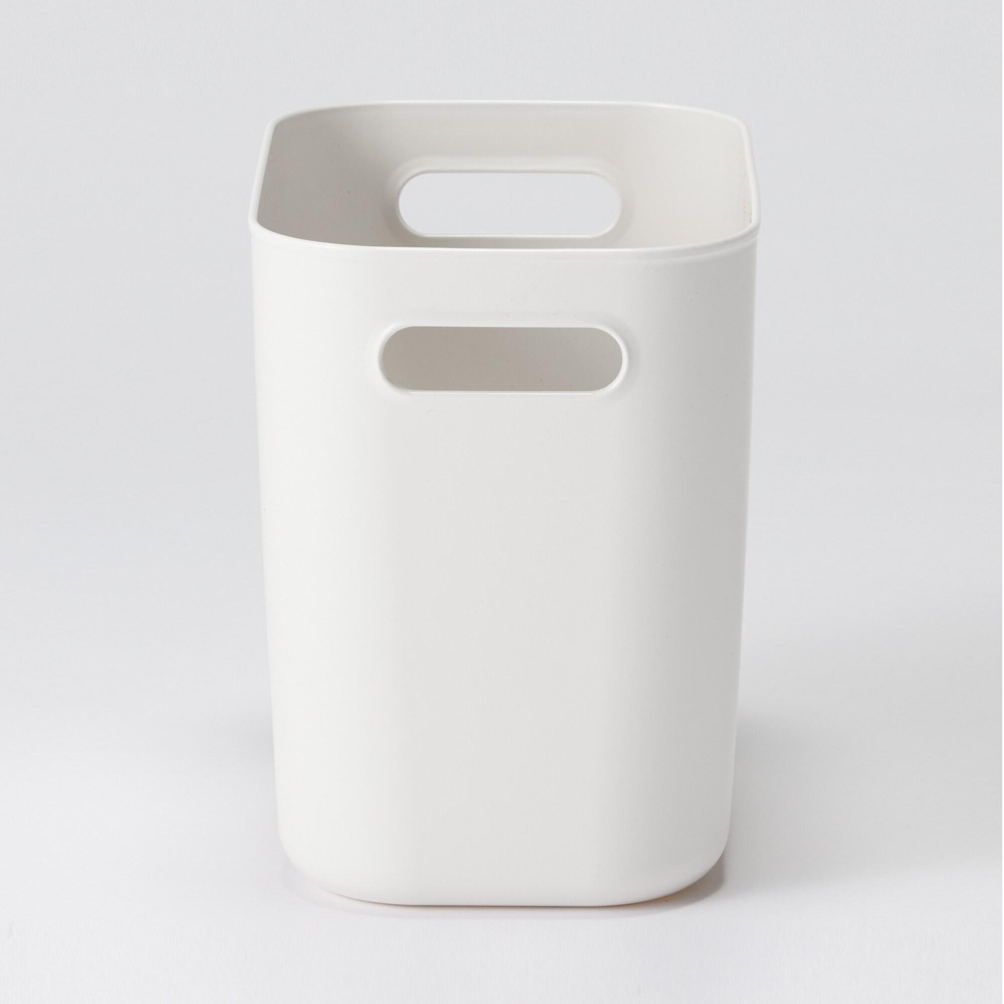 PE儲物│採用輕巧柔軟的聚乙烯素材製成,具良好防水性,適用於浴室。HK$88–$168