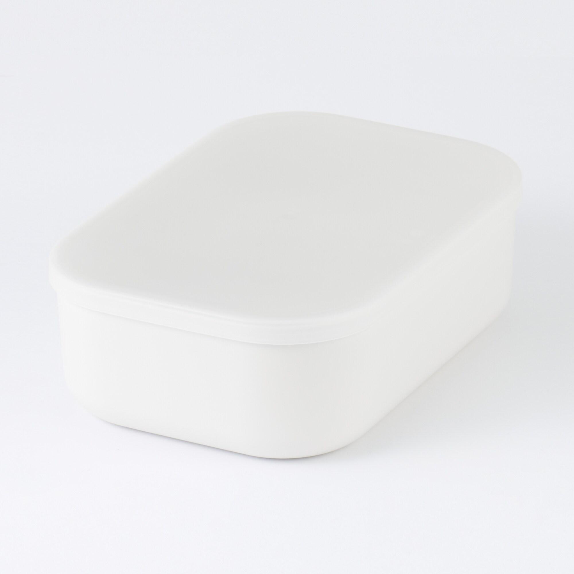 PE儲物│採用輕巧柔軟的聚乙烯素材製成,具良好防水性,適用於浴室。HK$88–$168