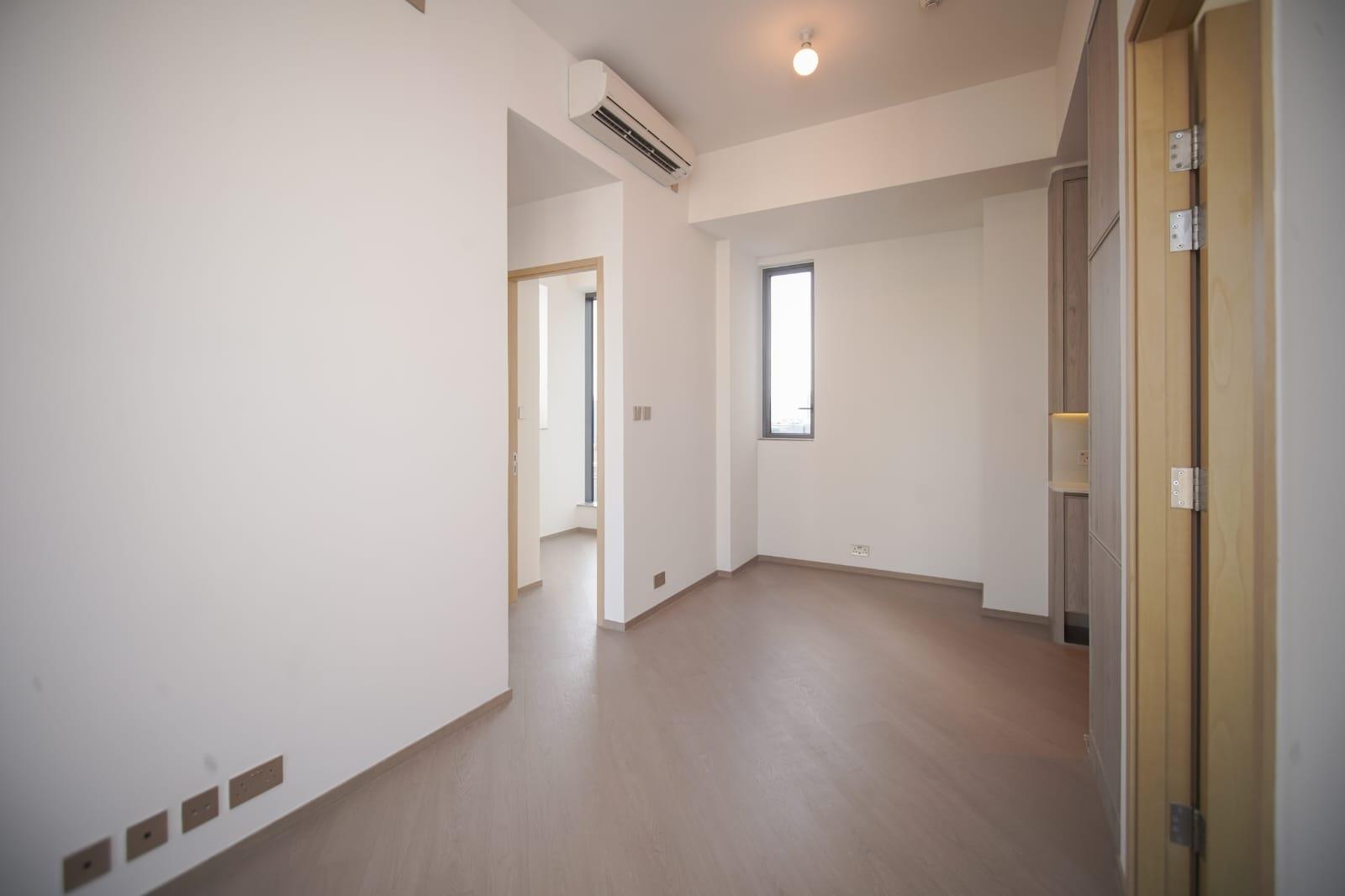 長方形開則大廳,間隔四正易擺位。(李睿哲攝)