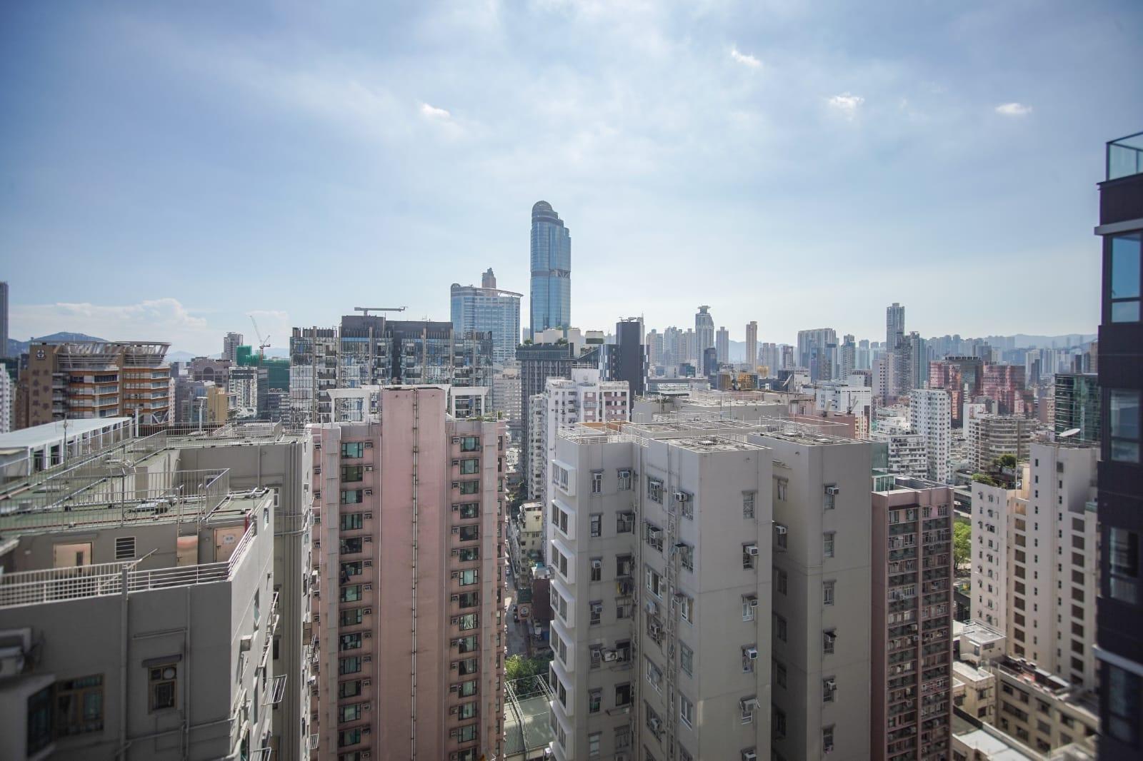 景觀以周邊開揚市景及遠景為主。(李睿哲攝)