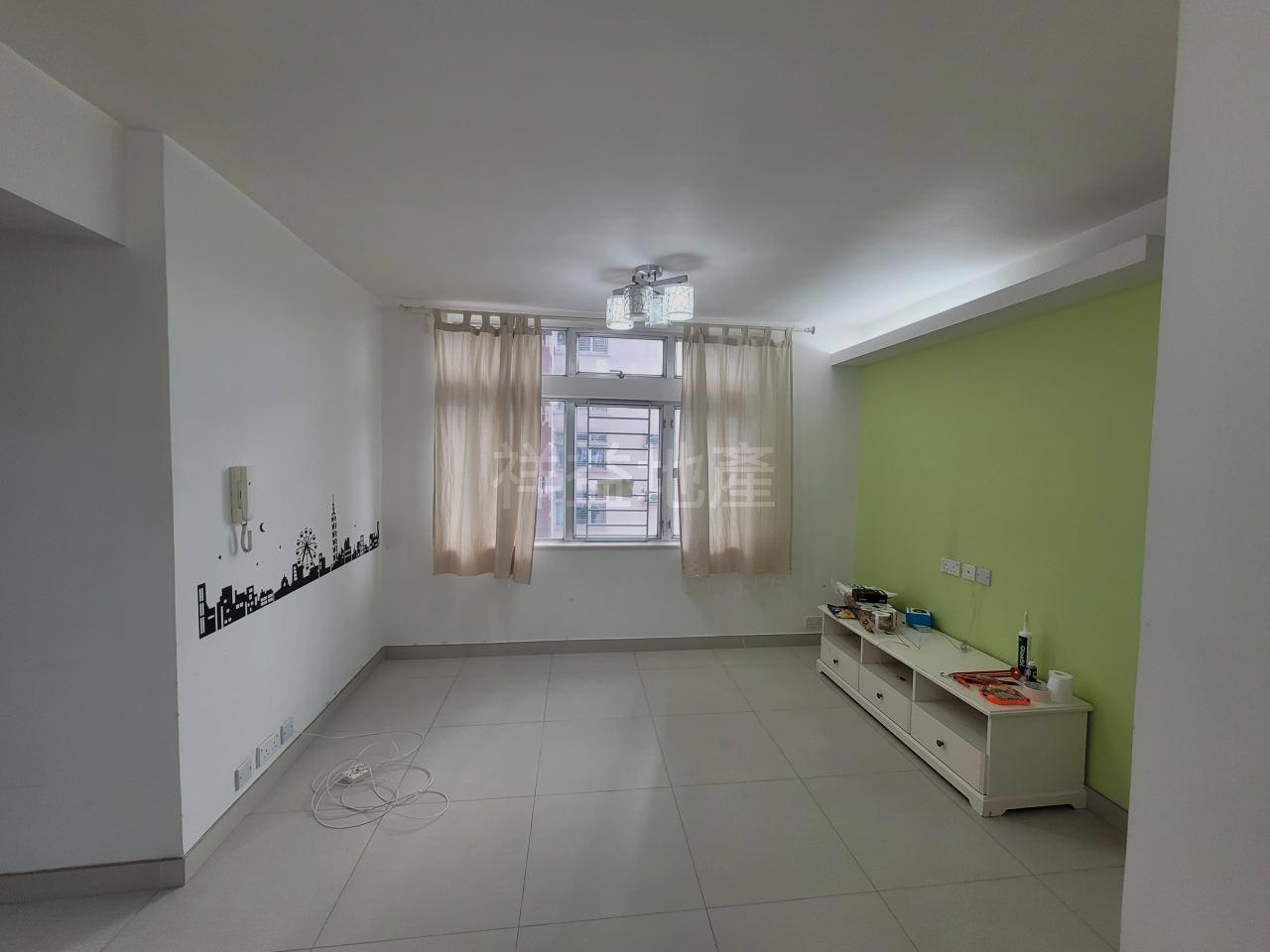 闊落的客廳,裝修新淨雅緻。(代理提供)