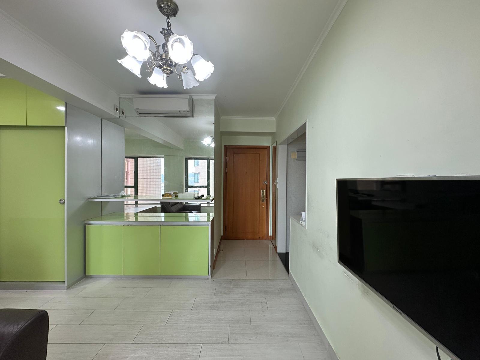 單位基本傢俬及電器齊備,新租客可即租即住。(代理提供)