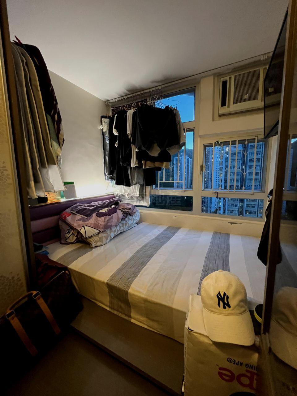 睡房景觀以遠樓景及山景為主,環境清靜。(代理提供)